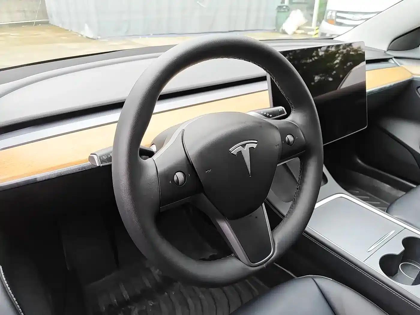 Model 3 2022 Rear-Wheel Drive — миниатюра 9