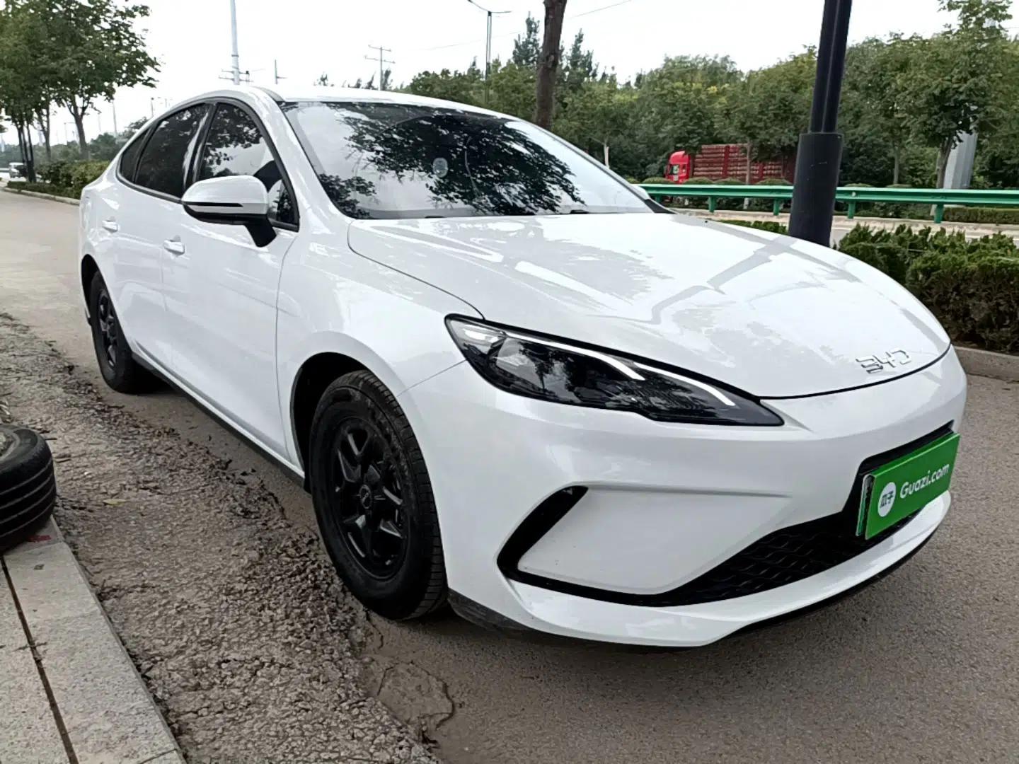 BYD Seal 05 DM-i 2025 DM-i Smart Drive 55KM Luxury Model — миниатюра 3