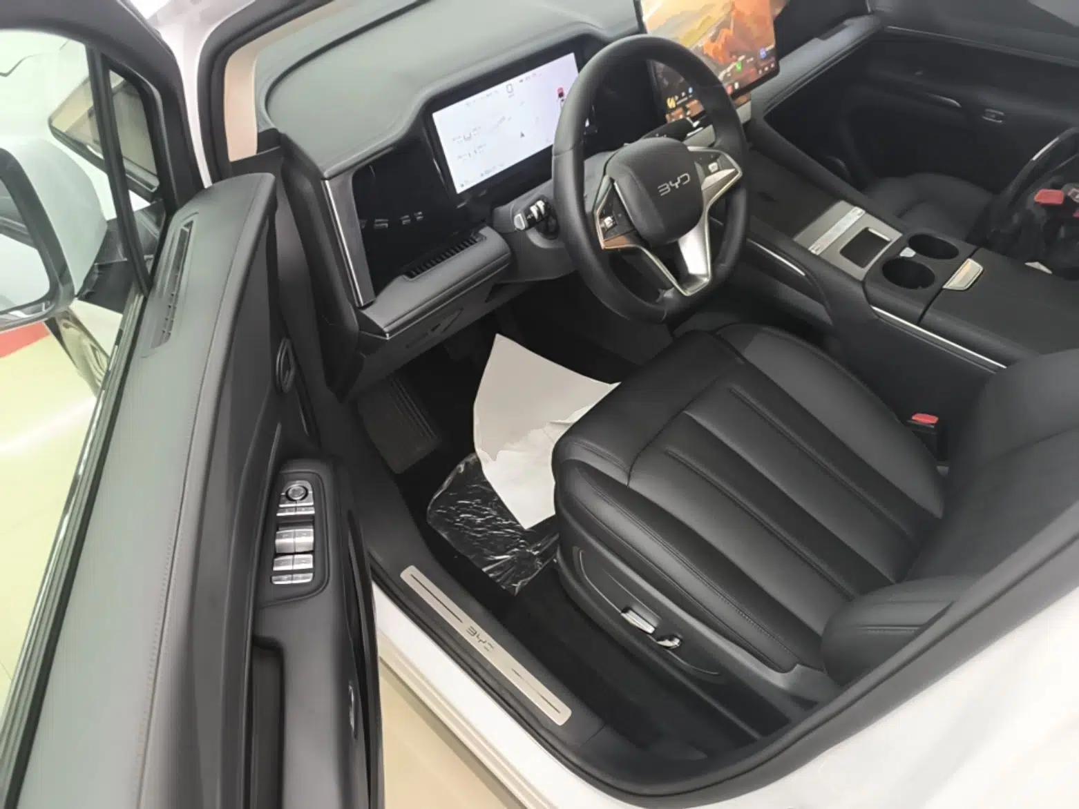BYD M9 2025 1060 Navigation Edition — миниатюра 18