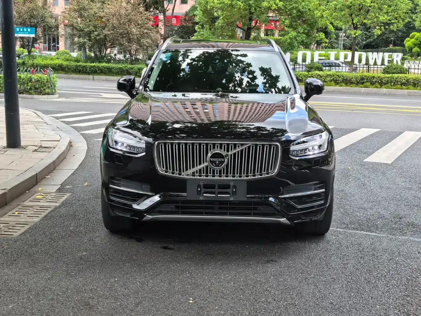 2018 Volvo XC90 T6 Inscription 7-seater — миниатюра 1