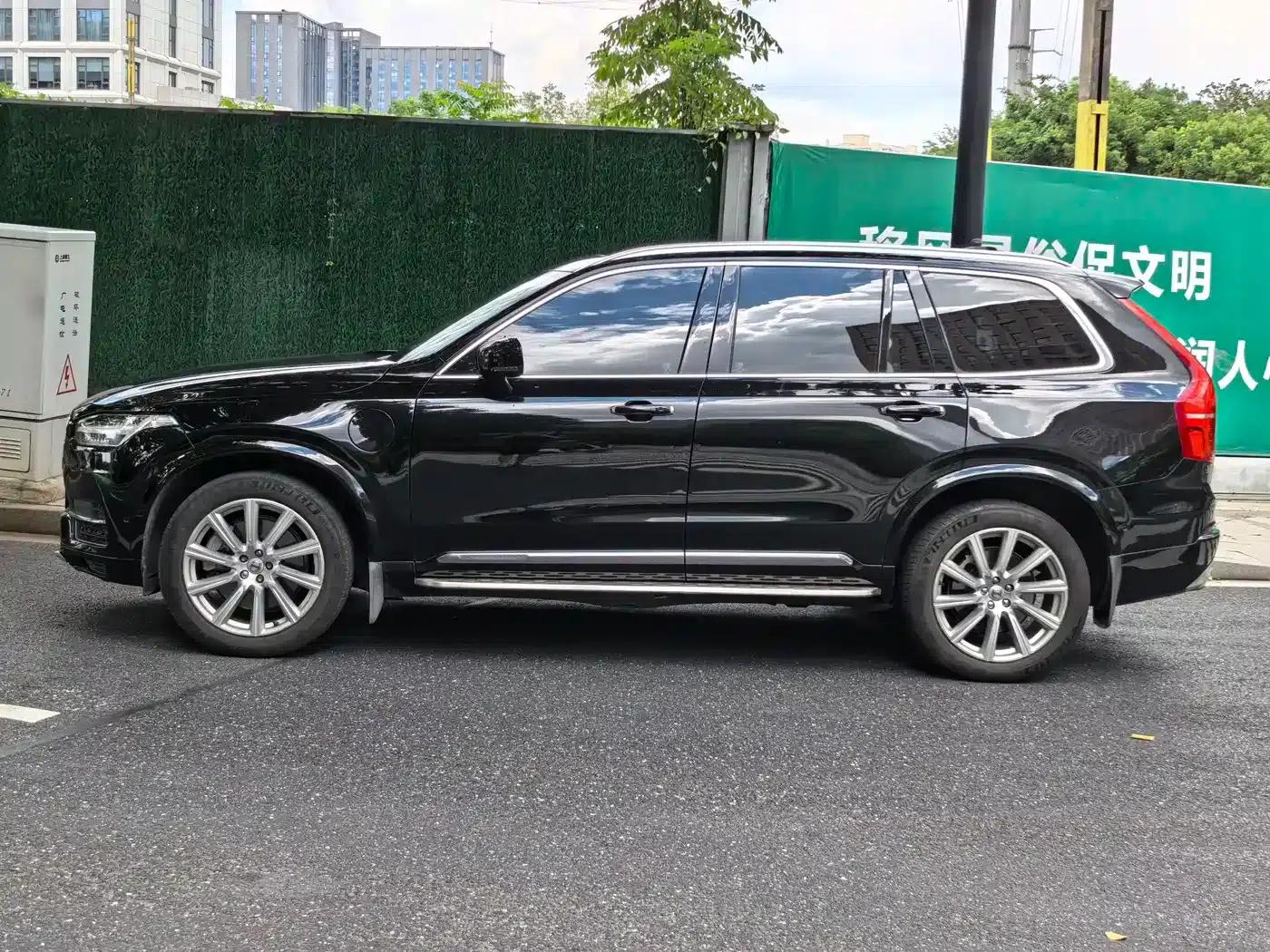 2018 Volvo XC90 T6 Inscription 7-seater — миниатюра 3
