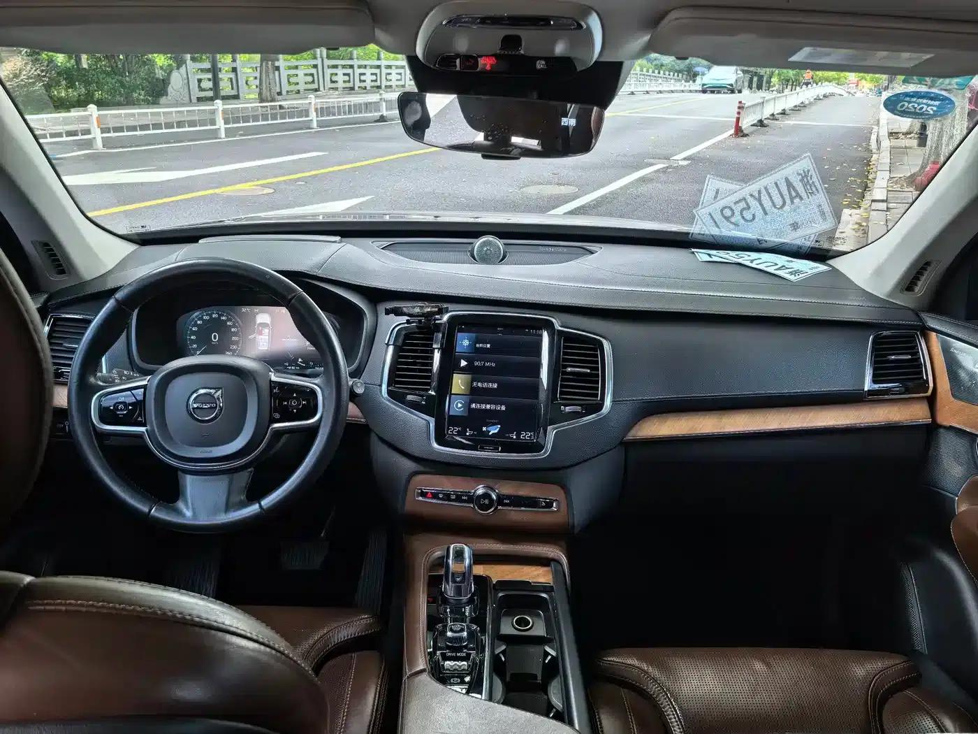 2018 Volvo XC90 T6 Inscription 7-seater — миниатюра 8