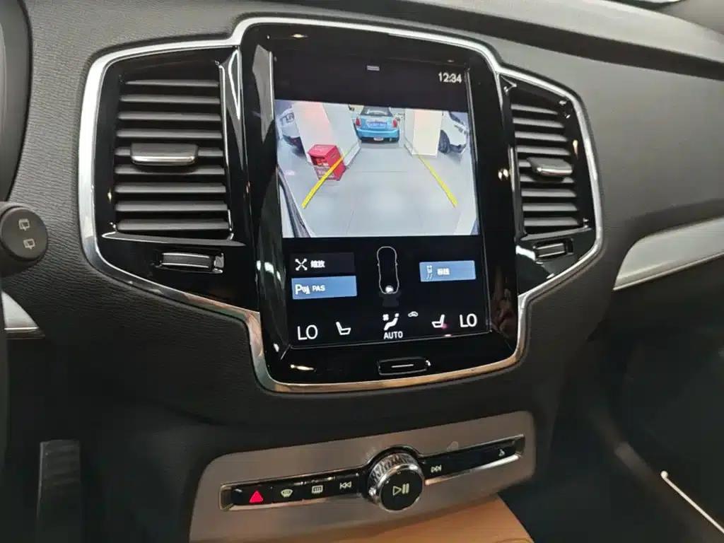 2018 Volvo XC90 T6 Smart Edition 7-seater — миниатюра 13