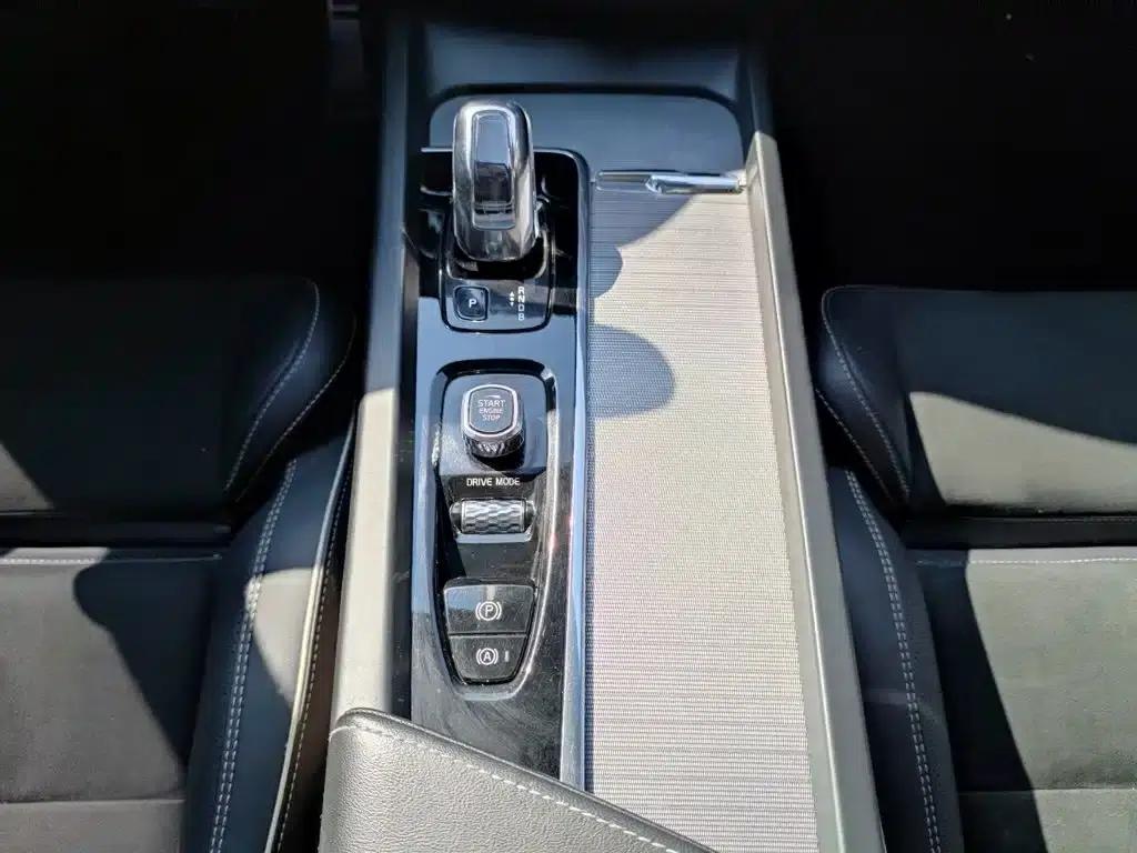 2019 Volvo XC60 Plug-in Hybrid T8 E-Drive Hybrid Smart Sport Edition (China VI Emission Standard) — миниатюра 14