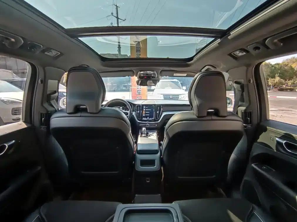 2019 Volvo XC60 Plug-in Hybrid T8 E-Drive Hybrid Smart Sport Edition (China VI Emission Standard) — миниатюра 18