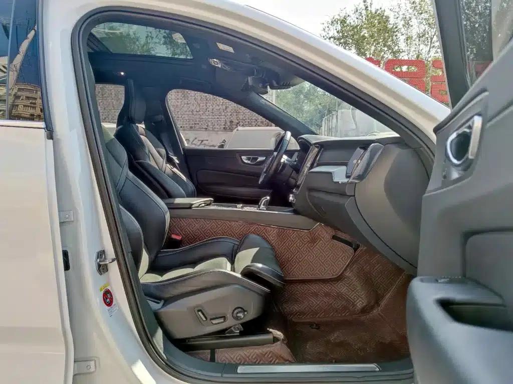 2019 Volvo XC60 Plug-in Hybrid T8 E-Drive Hybrid Smart Sport Edition (China VI Emission Standard) — миниатюра 8