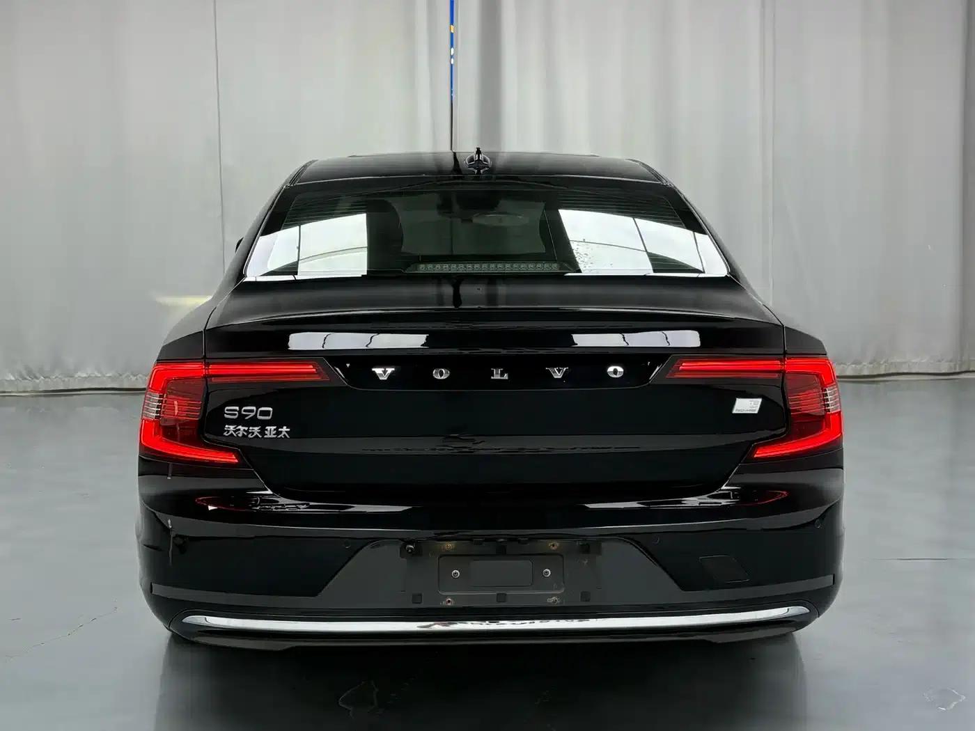 2021 Volvo S90 Plug-in Hybrid T8 E-Drive Hybrid Smart Luxury Edition — миниатюра 5