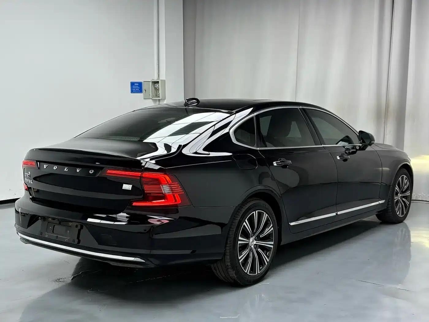 2021 Volvo S90 Plug-in Hybrid T8 E-Drive Hybrid Smart Luxury Edition — миниатюра 6