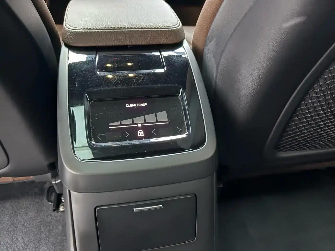2021 Volvo S90 Plug-in Hybrid T8 E-Drive Hybrid Smart Luxury Edition — миниатюра 9