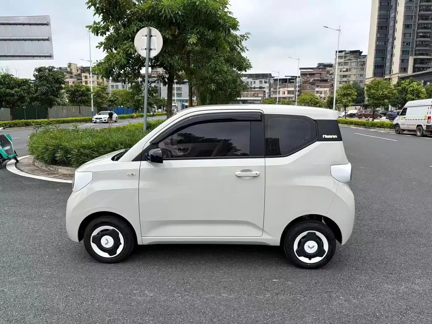 Hongguang MINIEV 2024 Third Generation 215km/h Youth Edition — миниатюра 3