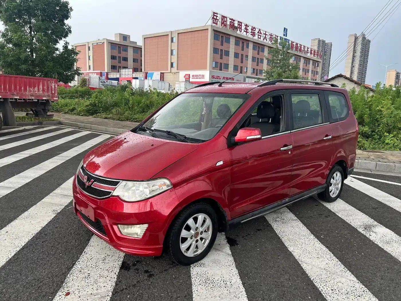 Wuling Hongguang 2014 1.5L S Luxury Edition — миниатюра 1