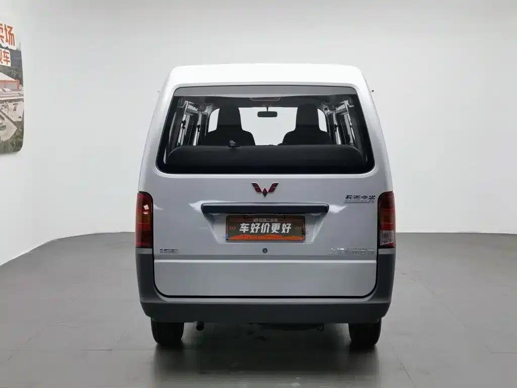 Wuling Sunshine 2023 1.5L Practical 5/7 Seat — миниатюра 4