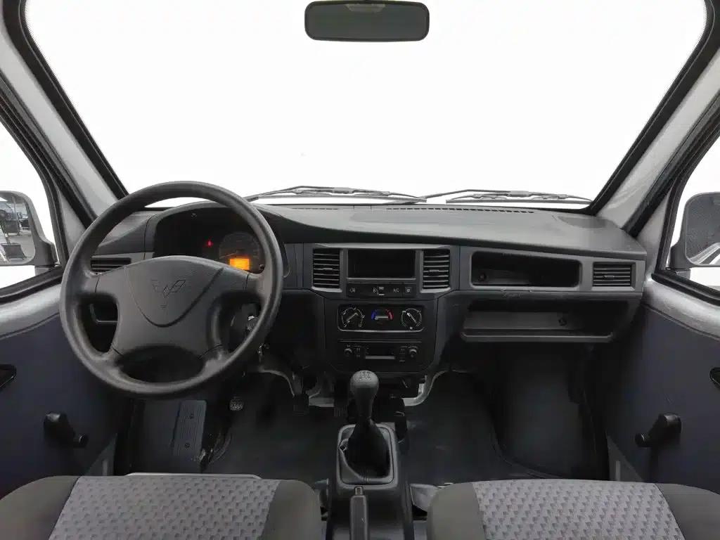 Wuling Sunshine 2023 1.5L Practical 5/7 Seat — миниатюра 5