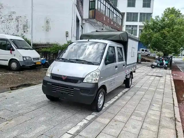 Wuling Rongguang Mini Truck 2012 1.5L Double Cab Basic Model L3C