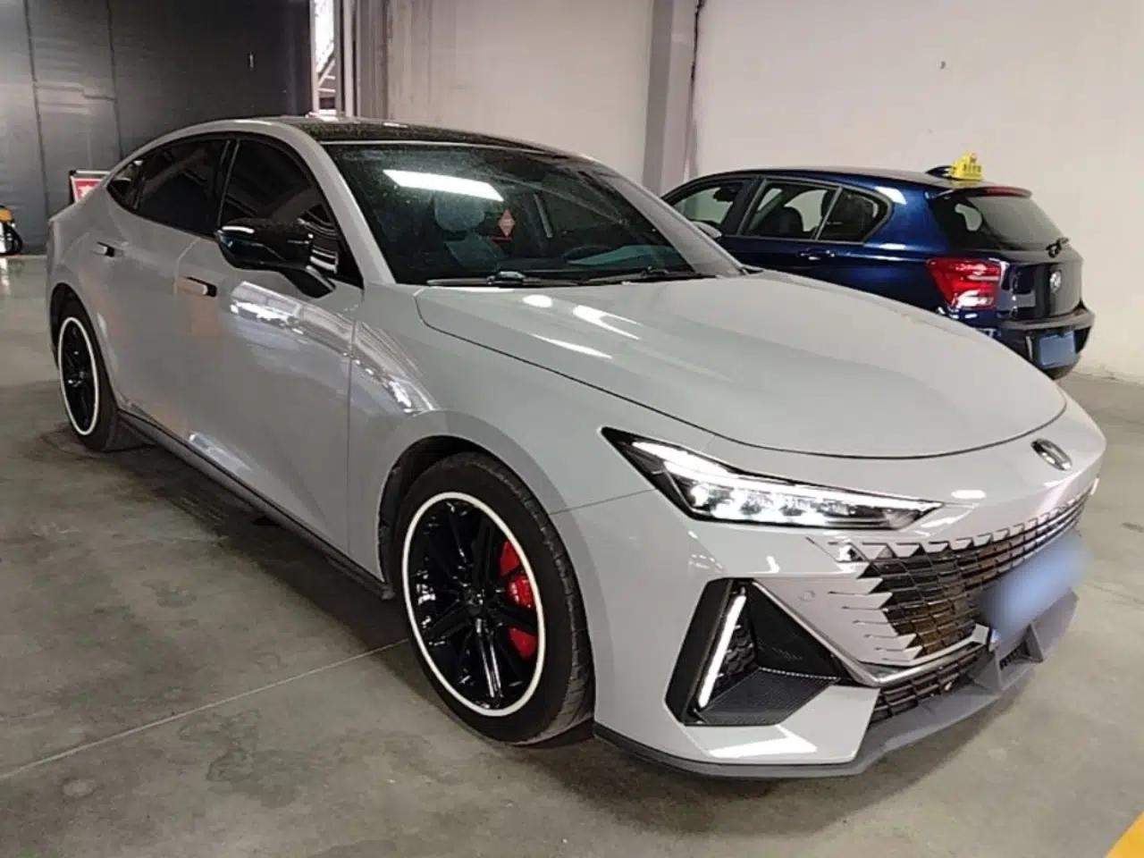 CHANGAN UNI-V 2022 1.5T Prestige Version — миниатюра 3