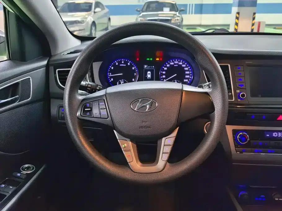 2016 Mistra 1.8L Automatic Intelligent GLS — миниатюра 15