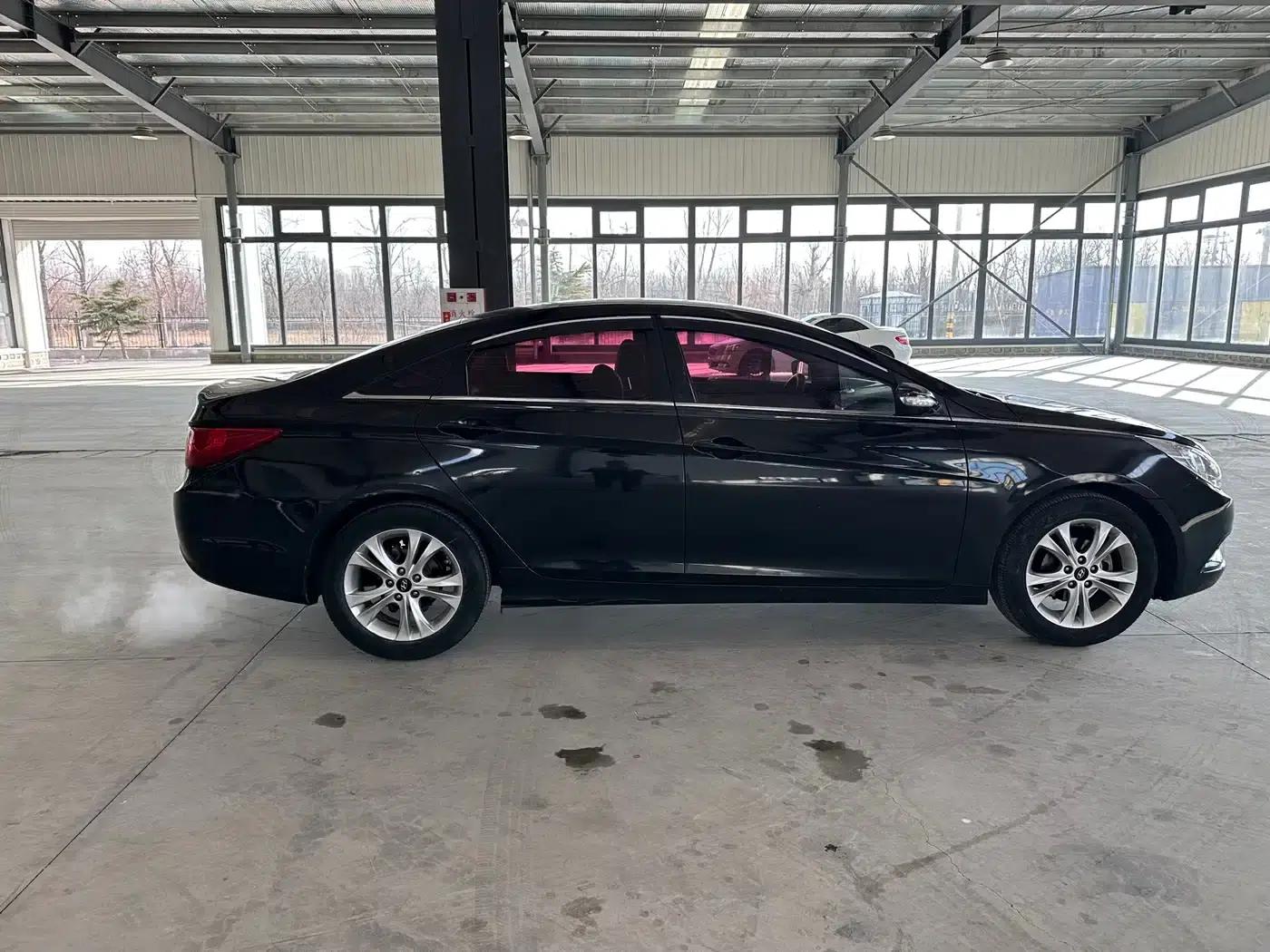 Sonata 2011 2.0L Automatic Leading Edition — миниатюра 4