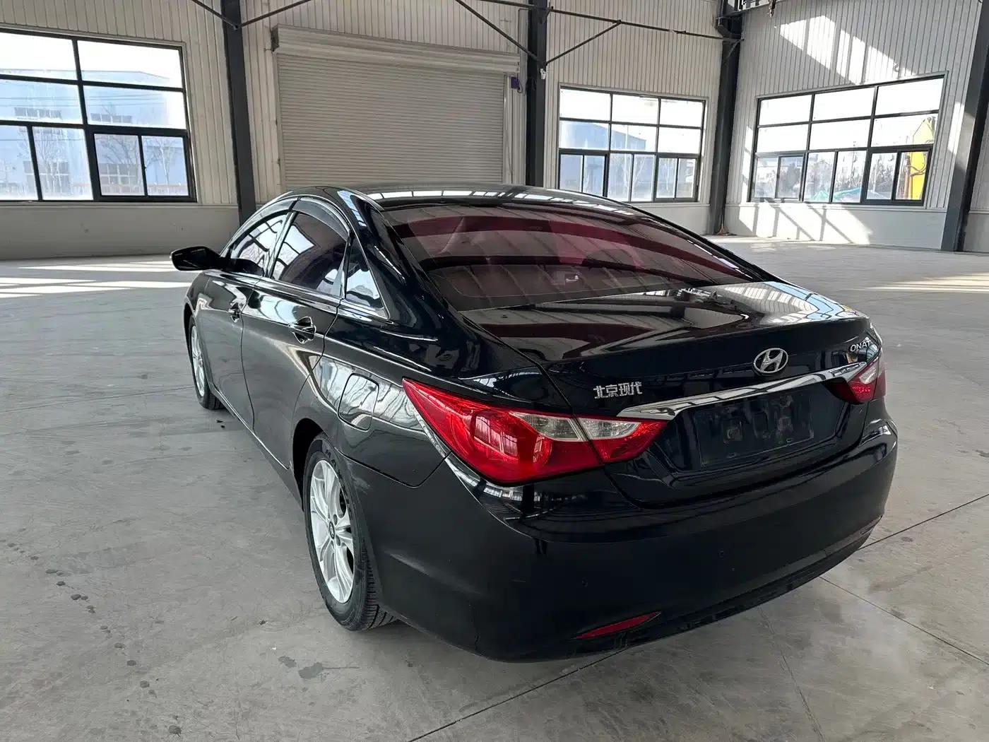 Sonata 2011 2.0L Automatic Leading Edition — миниатюра 7