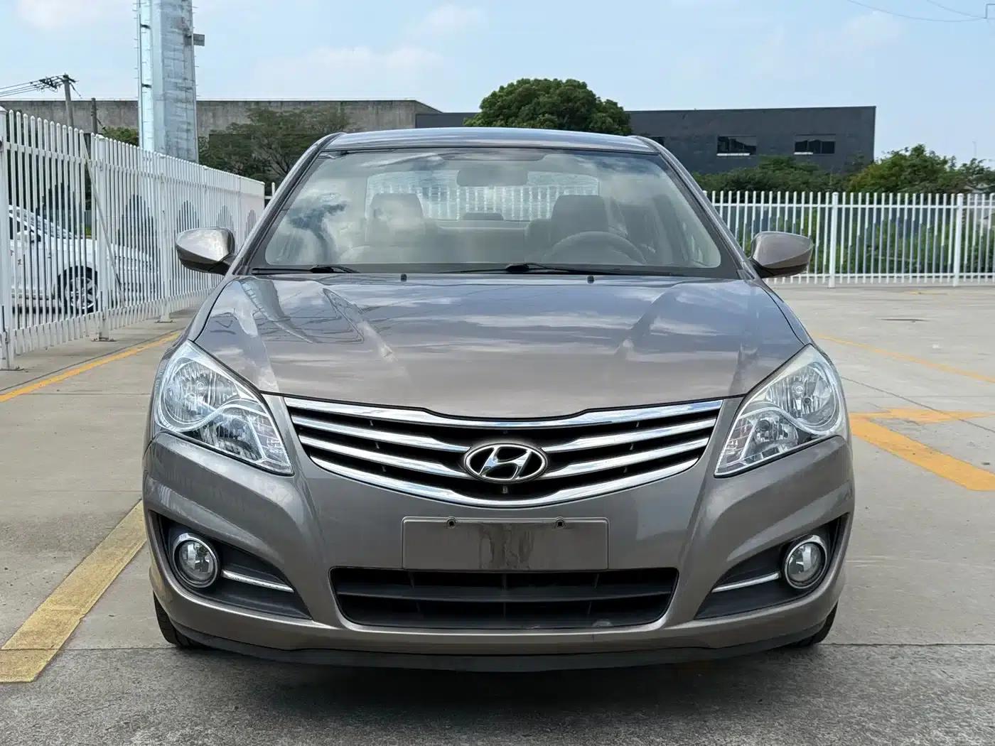 Hyundai Elantra 2011 1.6L Automatic Comfort Model — миниатюра 1