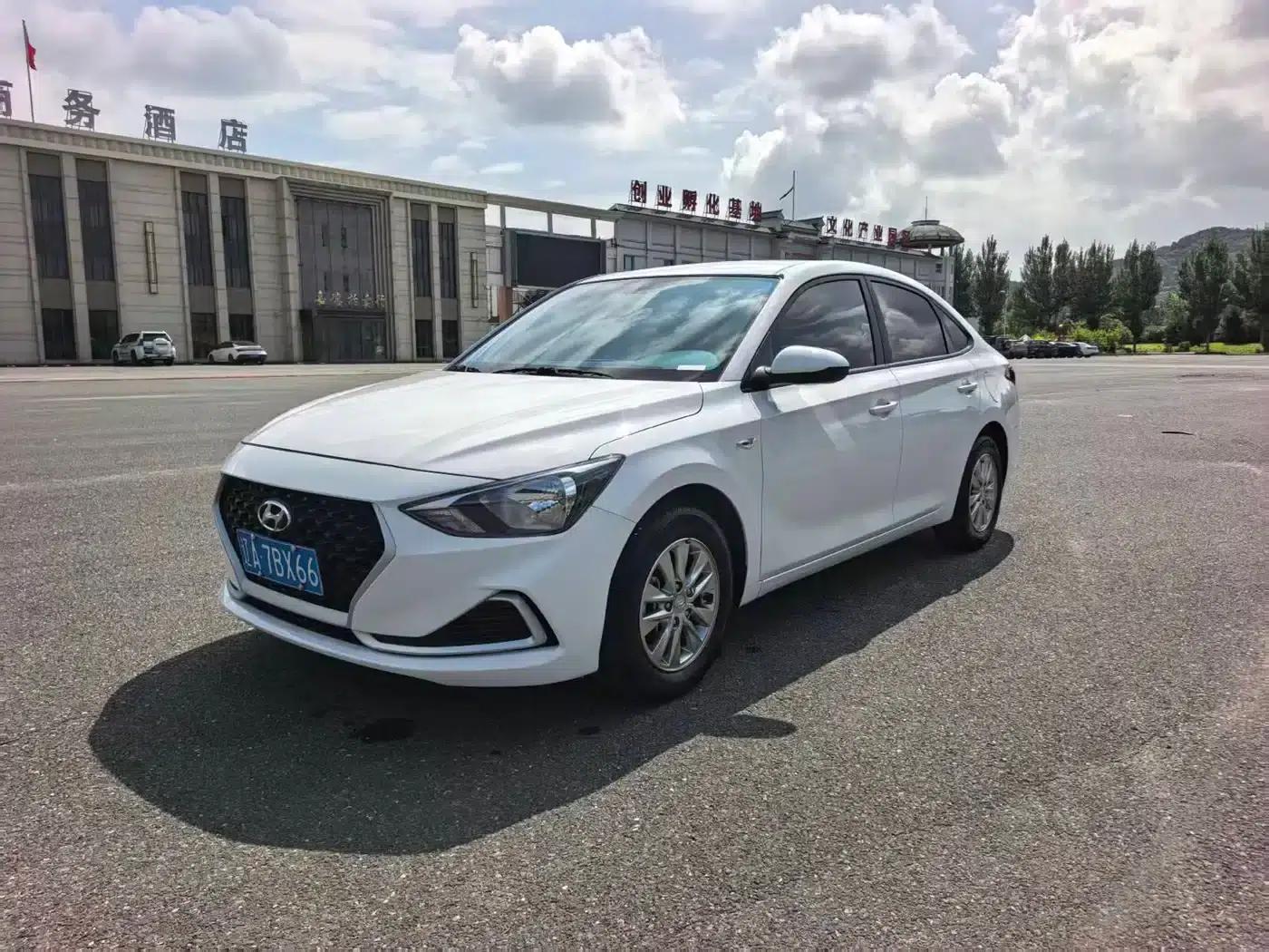 Hyundai Elantra 2020 1.6L Automatic GL Edition — миниатюра 1