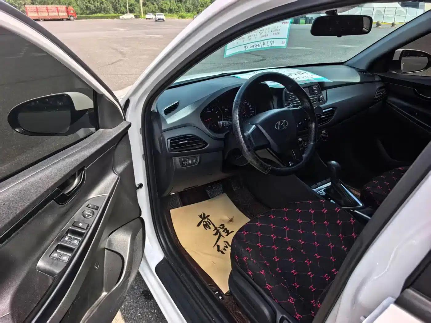 Hyundai Elantra 2020 1.6L Automatic GL Edition — миниатюра 3