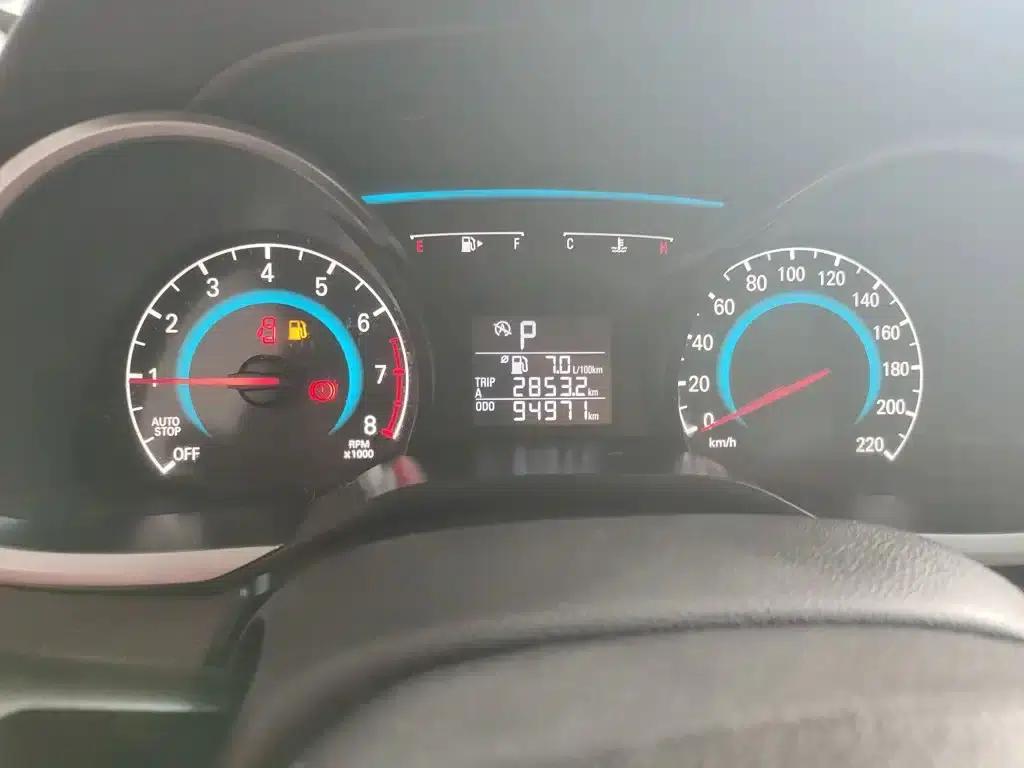 Chevrolet Cruze 2016 1.5L Automatic Comfort Edition — миниатюра 8