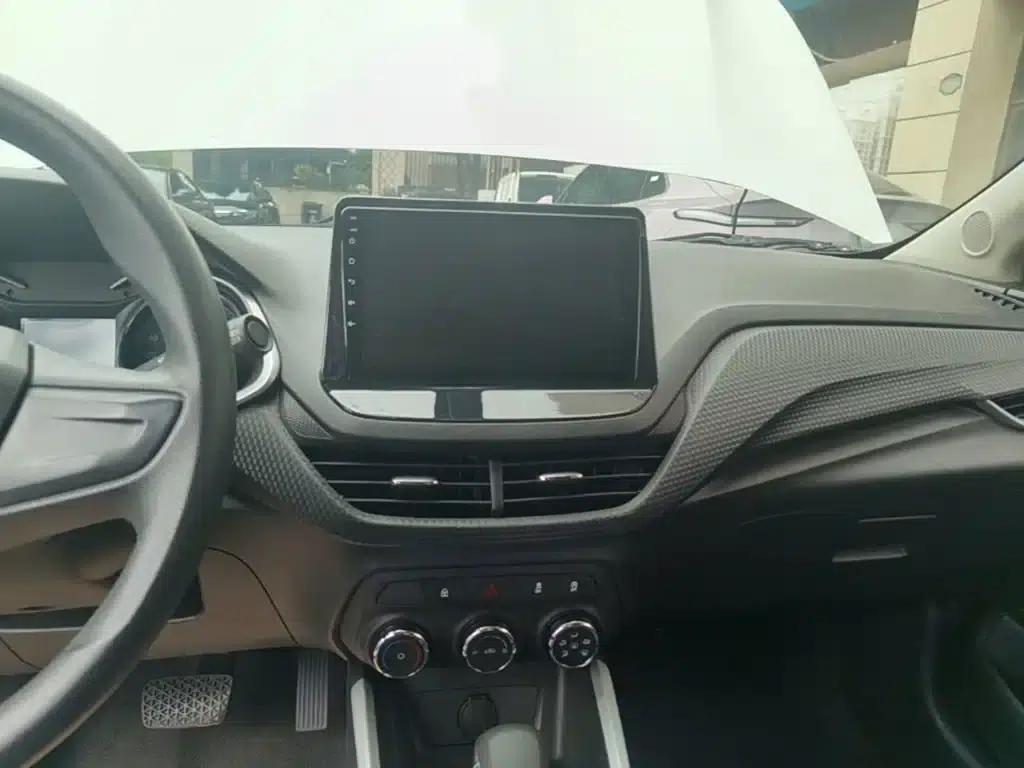 Chevrolet Cruze 2020 325T Automatic Comfort Edition — миниатюра 13