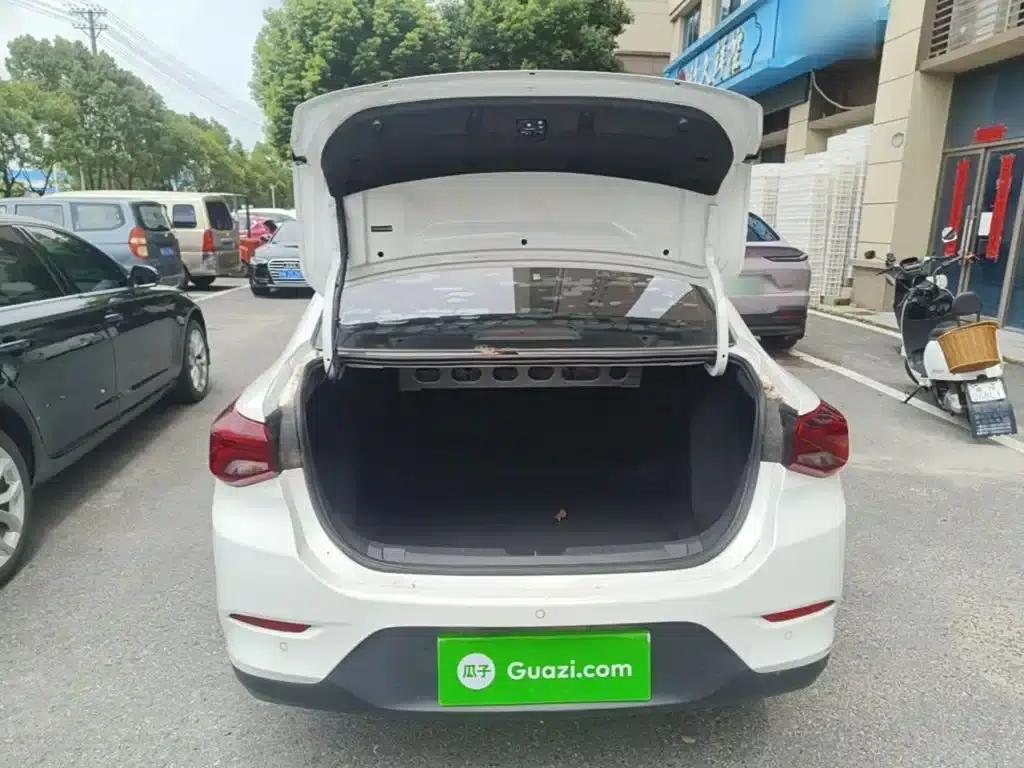 Chevrolet Cruze 2020 325T Automatic Comfort Edition — миниатюра 19