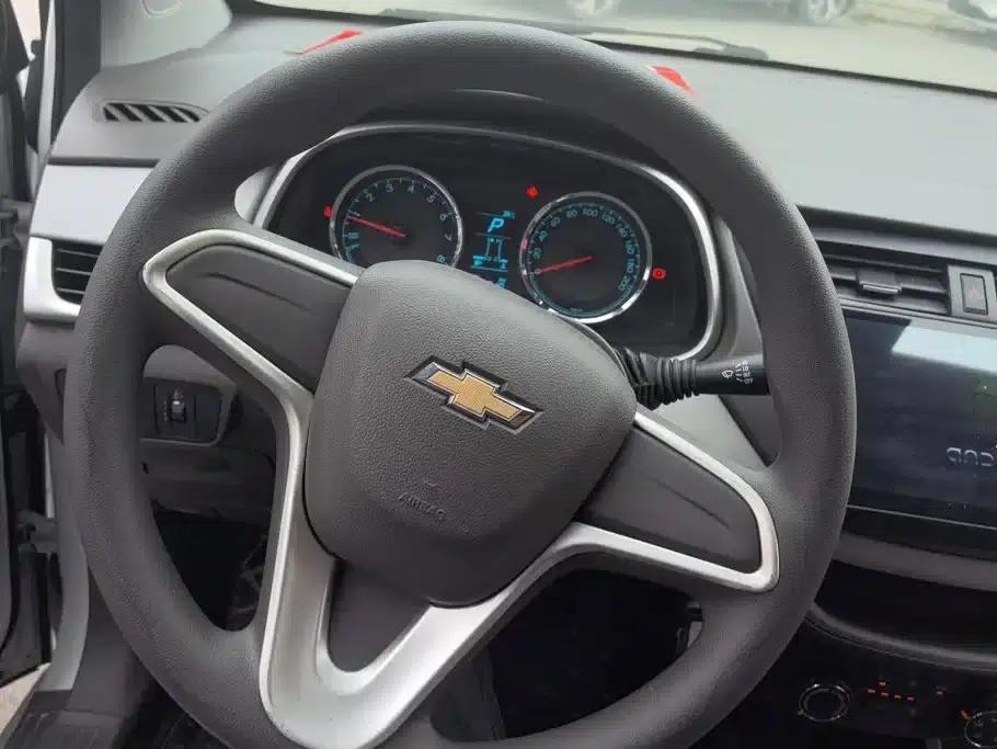 Chevrolet Aveo RV 2016 1.5L Automatic Comfortline Edition — миниатюра 15