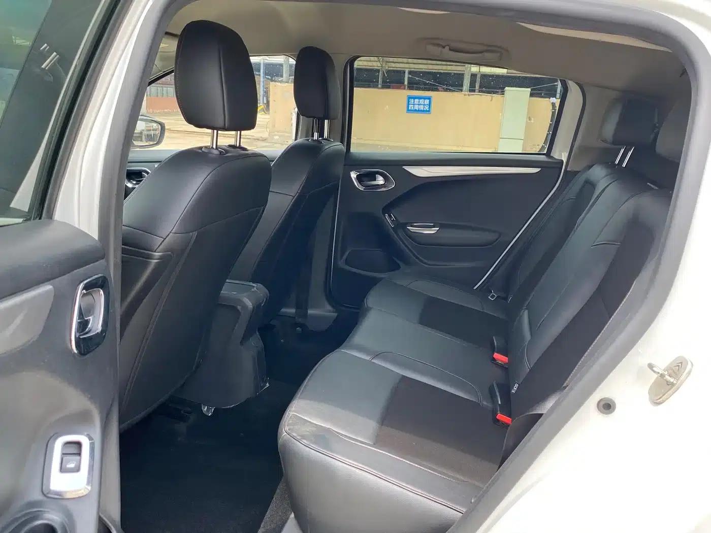 Citroën C3-XR 2015 1.6L Automatic Pioneer Edition — миниатюра 14