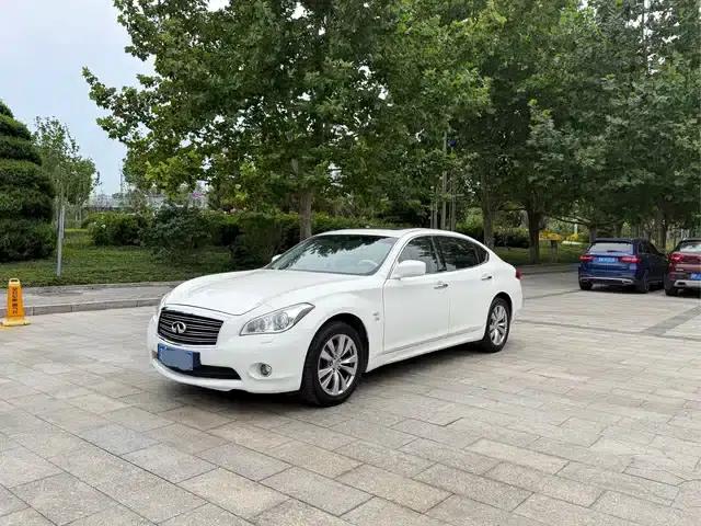 Infiniti Q70 2013 Q70L 2.5L Luxury Edition