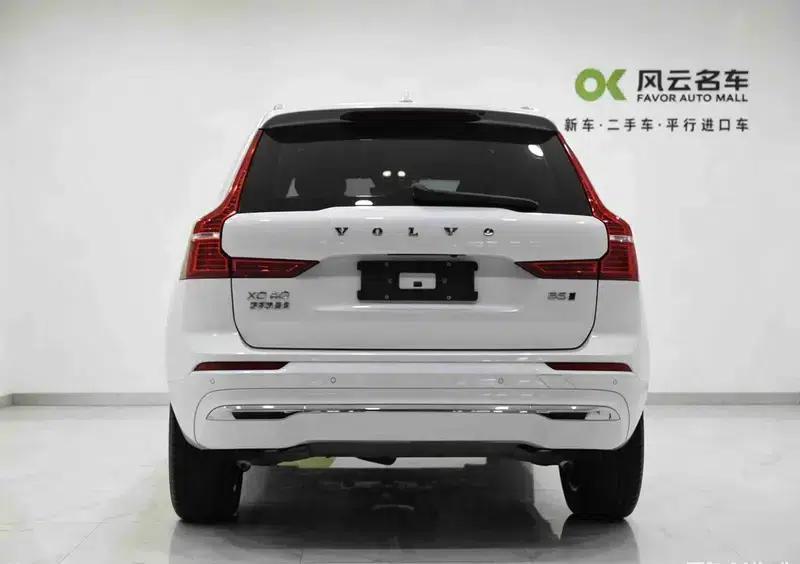 2025 Volvo XC60 B5 AWD Inscription Luxury Edition — миниатюра 5