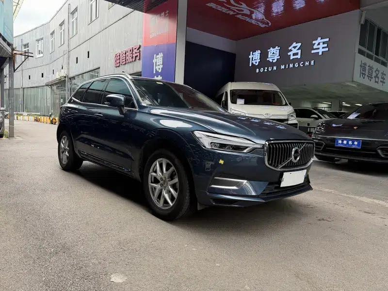 2020 Volvo XC60 T5 AWD Inscription Luxury Edition — миниатюра 3