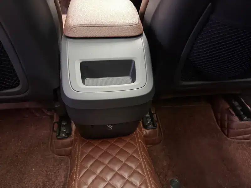 2021 Volvo XC60 T5 AWD Inscription Luxury Edition — миниатюра 12