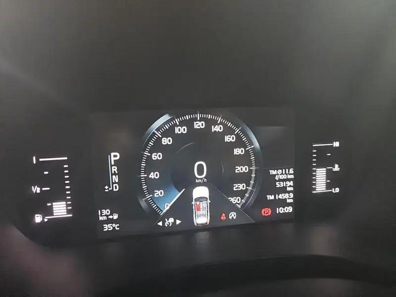 2021 Volvo XC60 T5 AWD Inscription Luxury Edition — миниатюра 16
