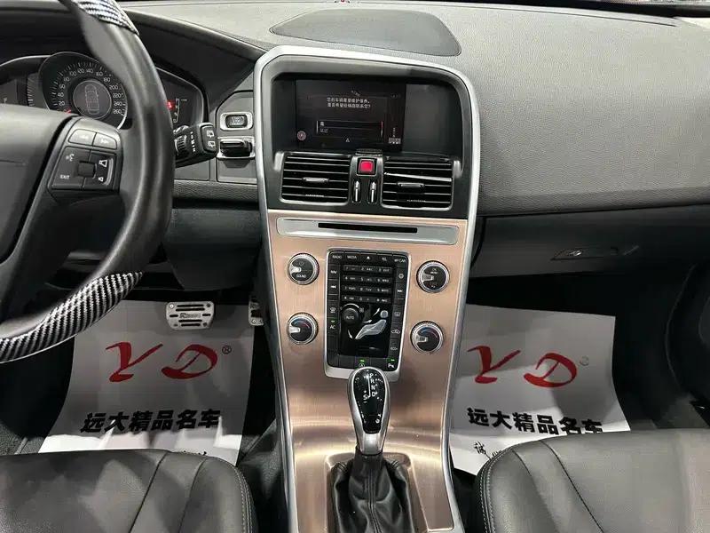 2017 Volvo XC60 T5 Smart Upgrade Edition — миниатюра 7