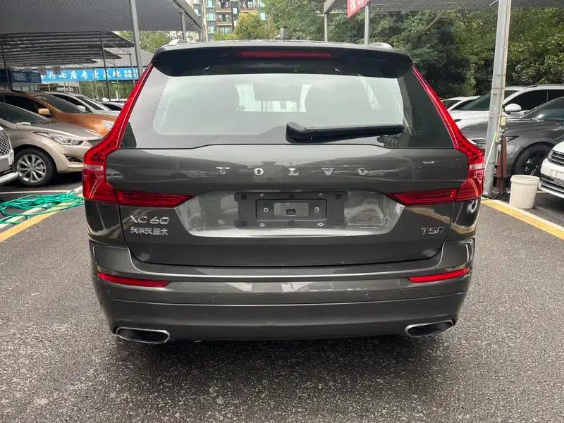2018 Volvo XC60 T5 AWD Smart Edition — миниатюра 5