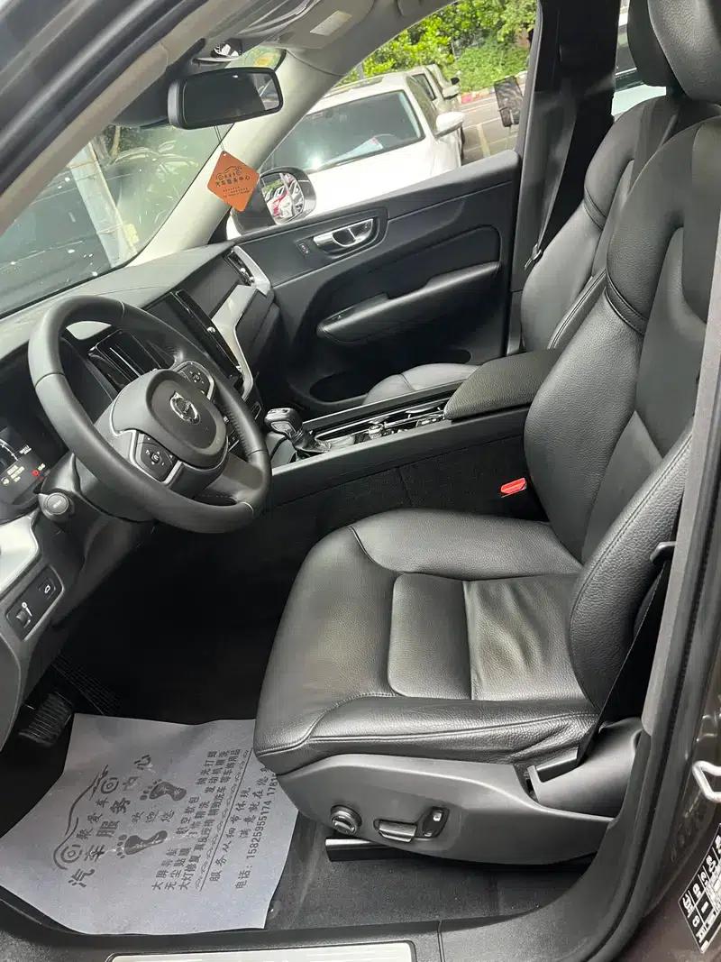 2018 Volvo XC60 T5 AWD Smart Edition — миниатюра 8