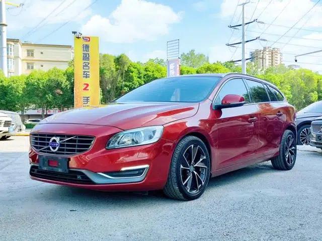 2015 Volvo V60 T5 Smart Sport Edition
