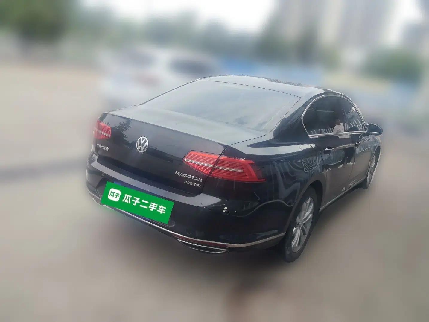 Volkswagen Magotan 2017 330TSI DSG Luxury Model — миниатюра 6