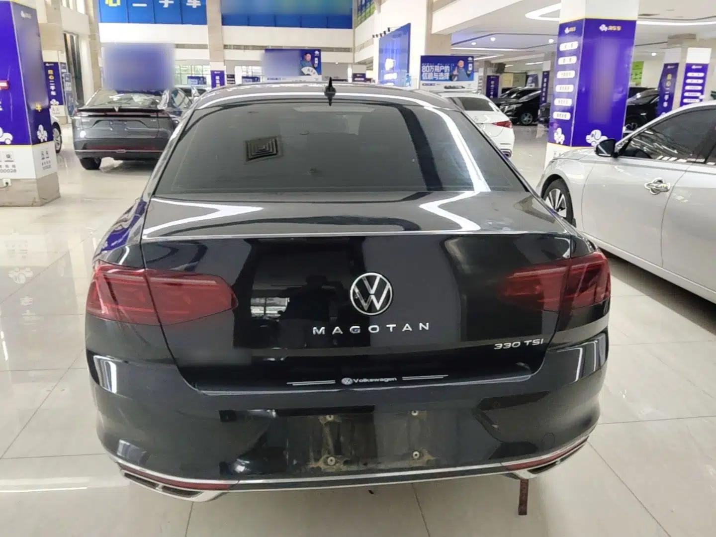 Volkswagen Magotan 2023 2 Million Units Limited Edition 330TSI DSG Leading Version — миниатюра 5