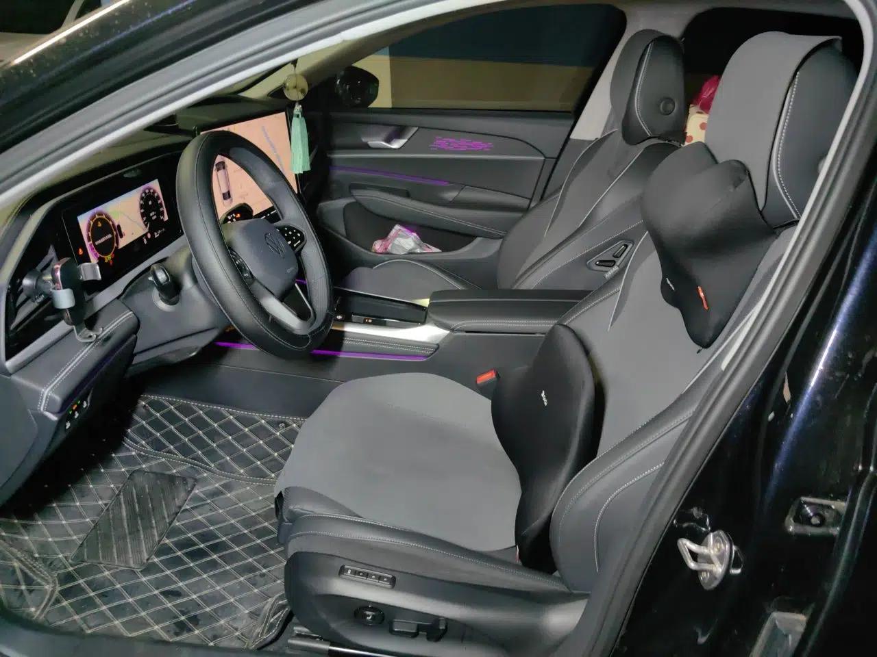 Volkswagen Passat 2025 Pro 380TSI Dragon Edition — миниатюра 15