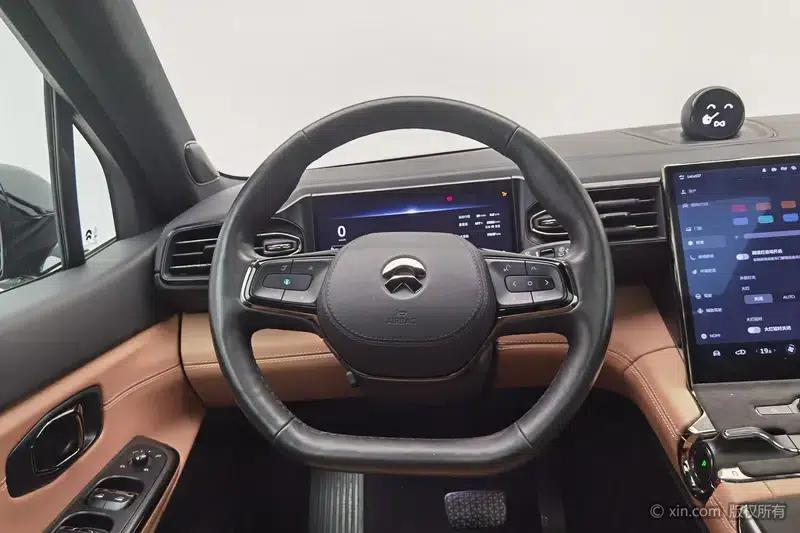 NIO ES8 2020 580KM Base Edition Six-Seat — миниатюра 13
