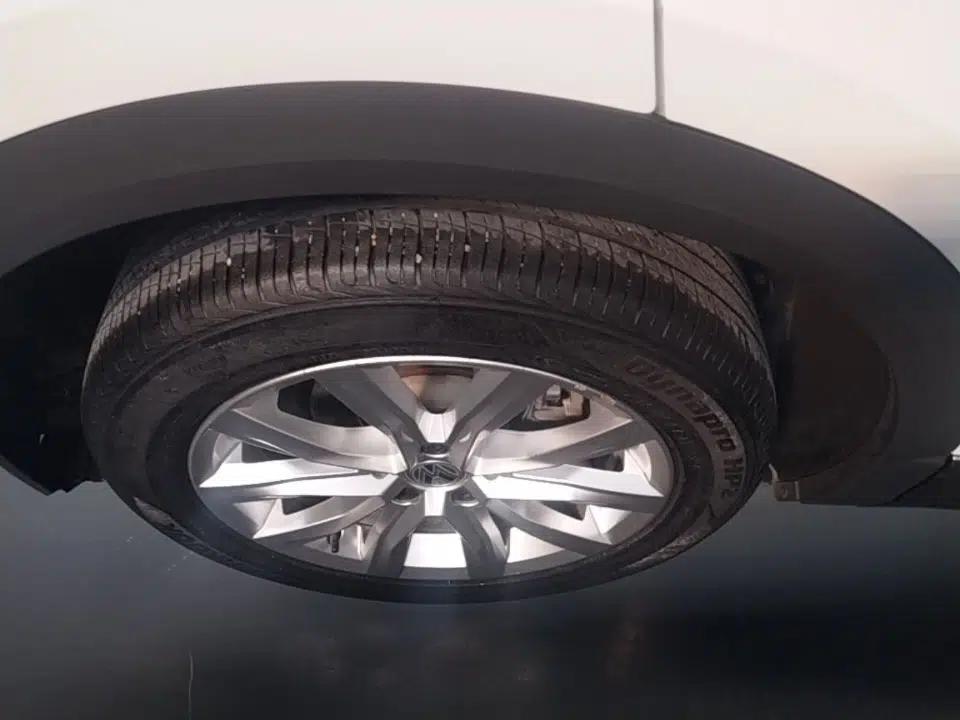 Volkswagen T-ROC 2020 280TSI DSG Two-Wheel-Drive Elite Version — миниатюра 11