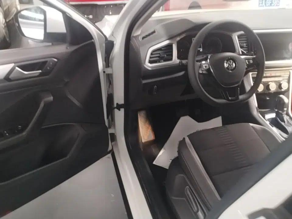 Volkswagen T-ROC 2020 280TSI DSG Two-Wheel-Drive Elite Version — миниатюра 18