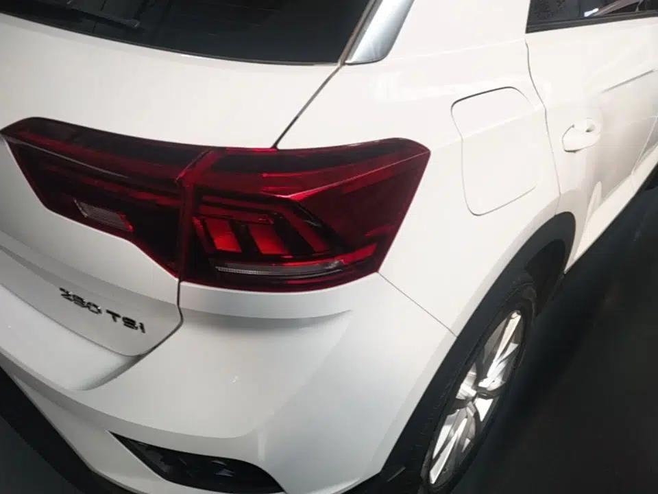 Volkswagen T-ROC 2020 280TSI DSG Two-Wheel-Drive Elite Version — миниатюра 9