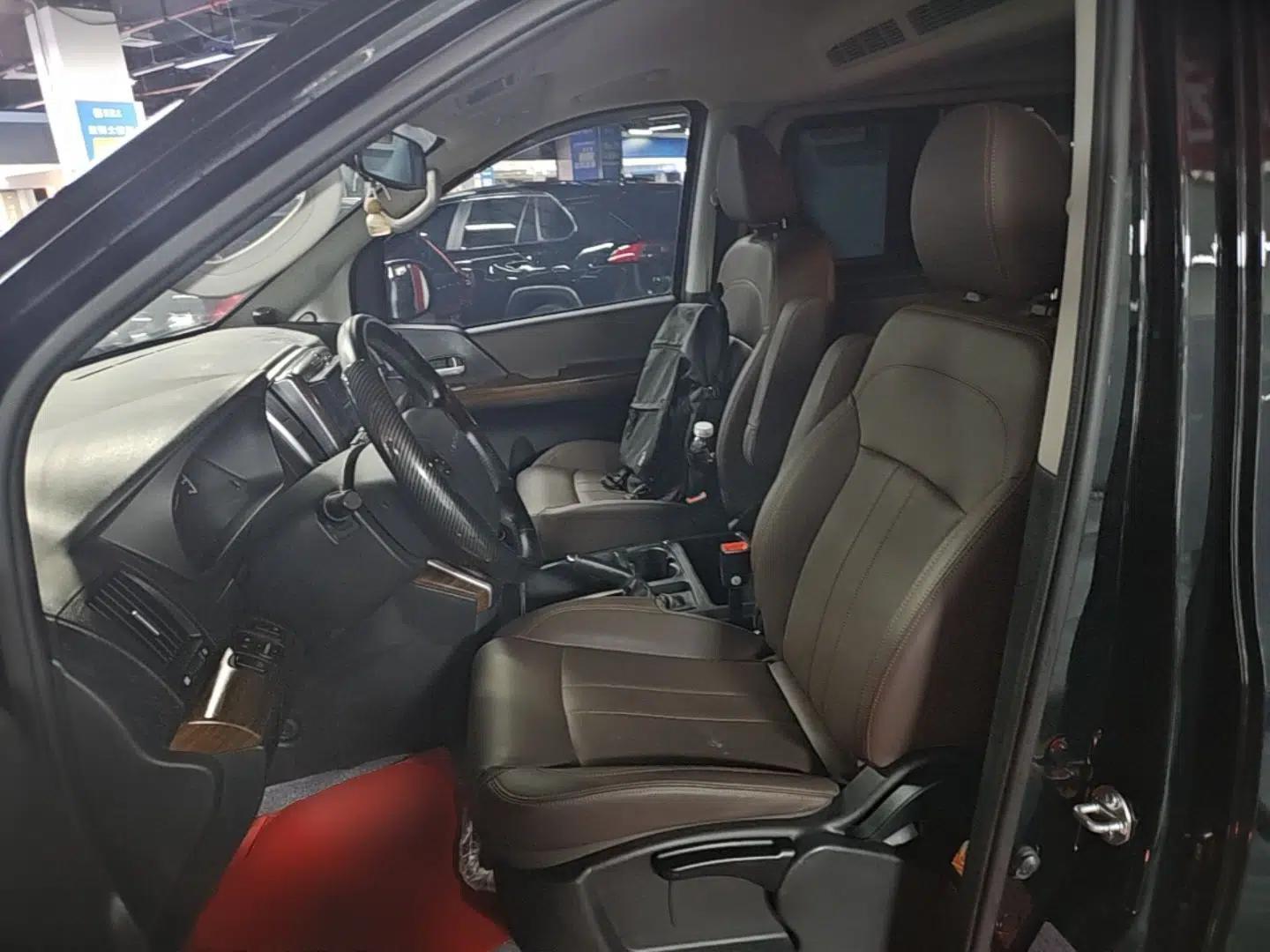 FORTHING Lingzhi PLUS 2022 Travel Edition 2.0L Manual Luxury Version 7 Seats — миниатюра 17