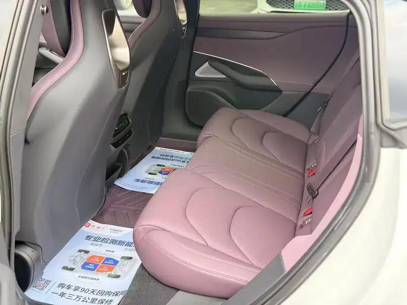 Xiaomi SU7 2024 All-Wheel Drive Long Range Max Edition — миниатюра 11