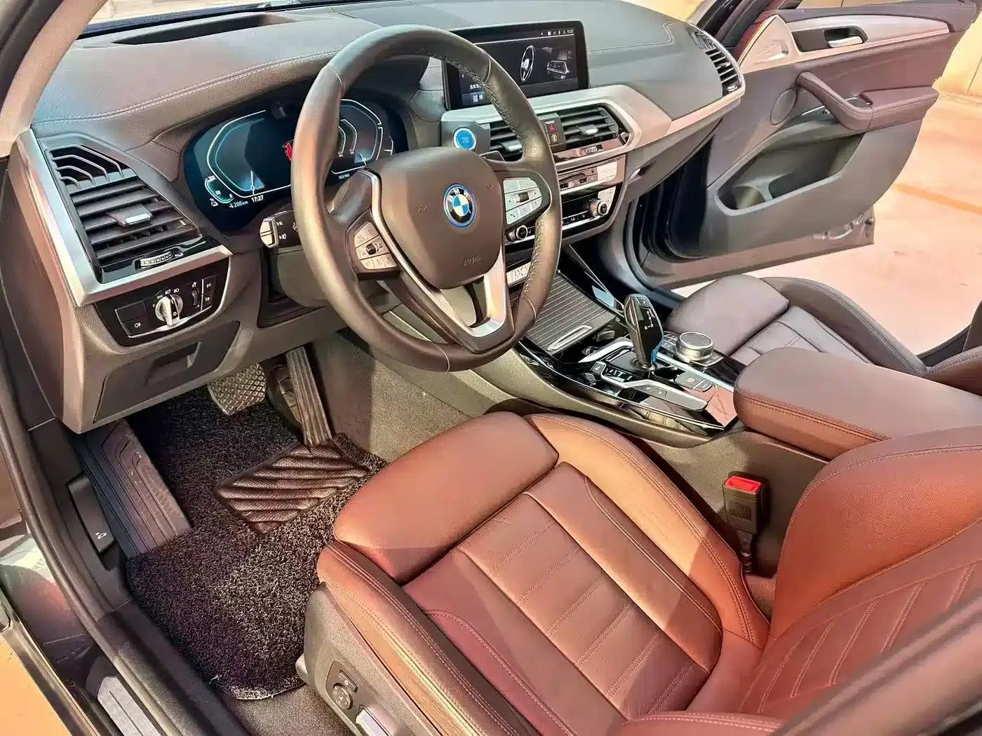 BMW iX3 2021 Leading Edition — миниатюра 9