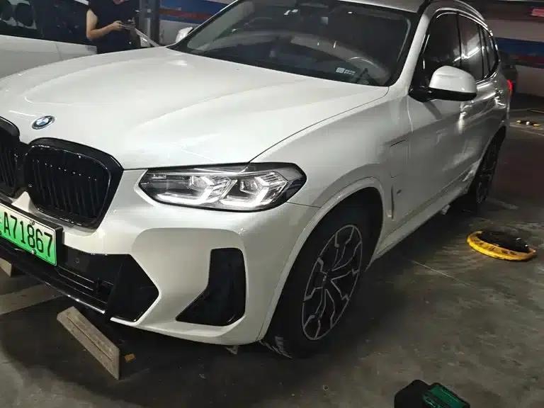 BMW iX3 2022 Facelift Leading Edition — миниатюра 4